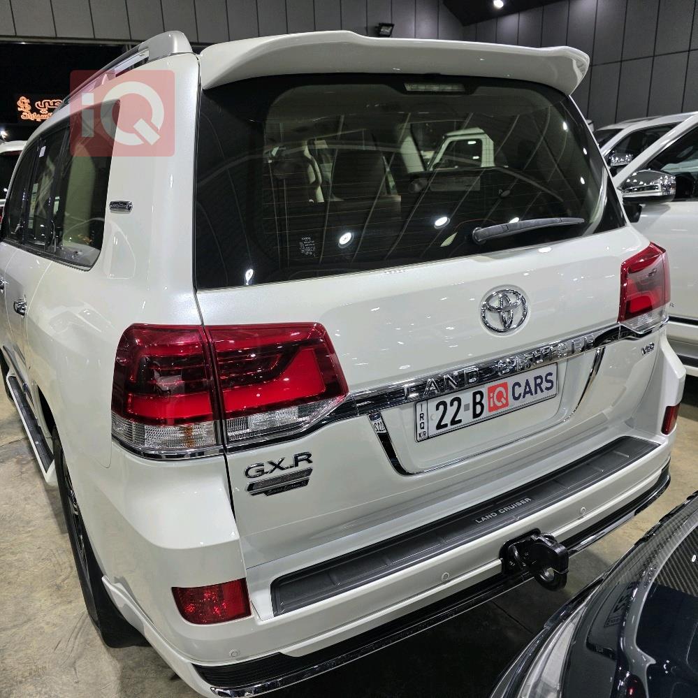 تويوتا لاندكروزر